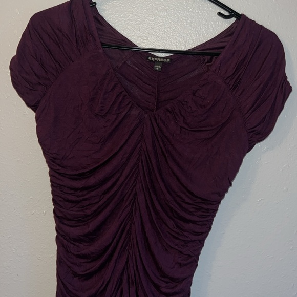Ruched express plum vneck medium - Picture 3 of 4